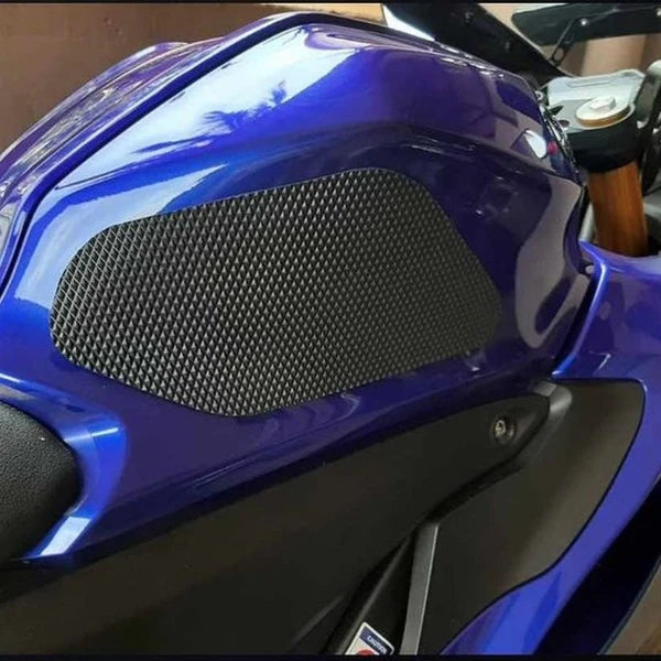 TRACTION PAD YAMAHA R15 V4