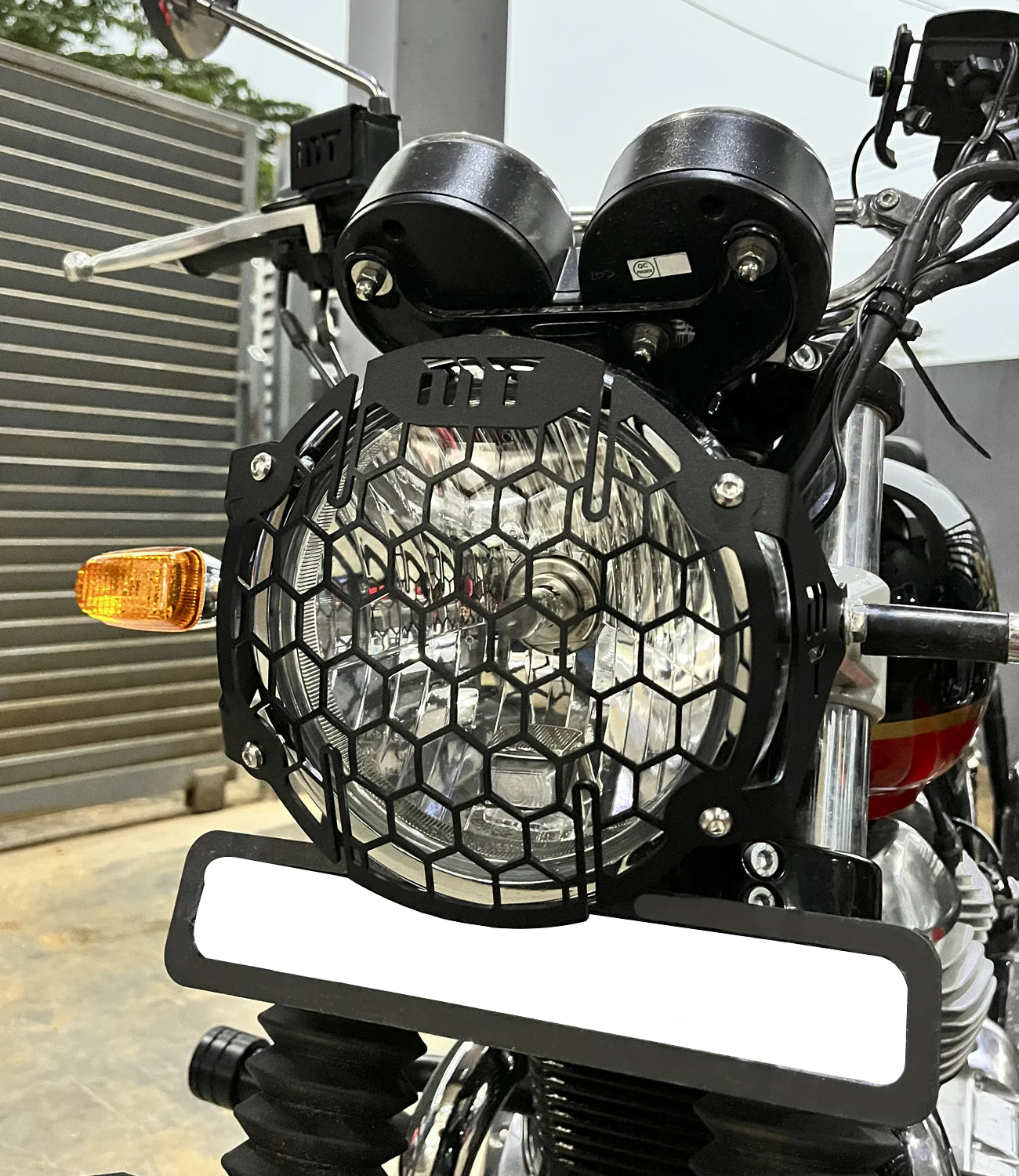 INTERCEPTOR 650 / GT 650 - Headlight Grill - Moto Torque
