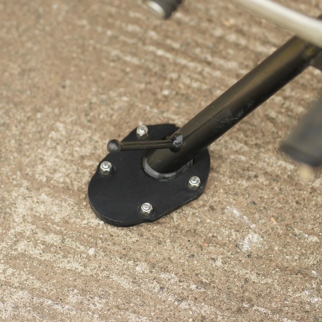 SIDE STAND EXTENDER FOR TRIUMPH SCRAMBLER 400X